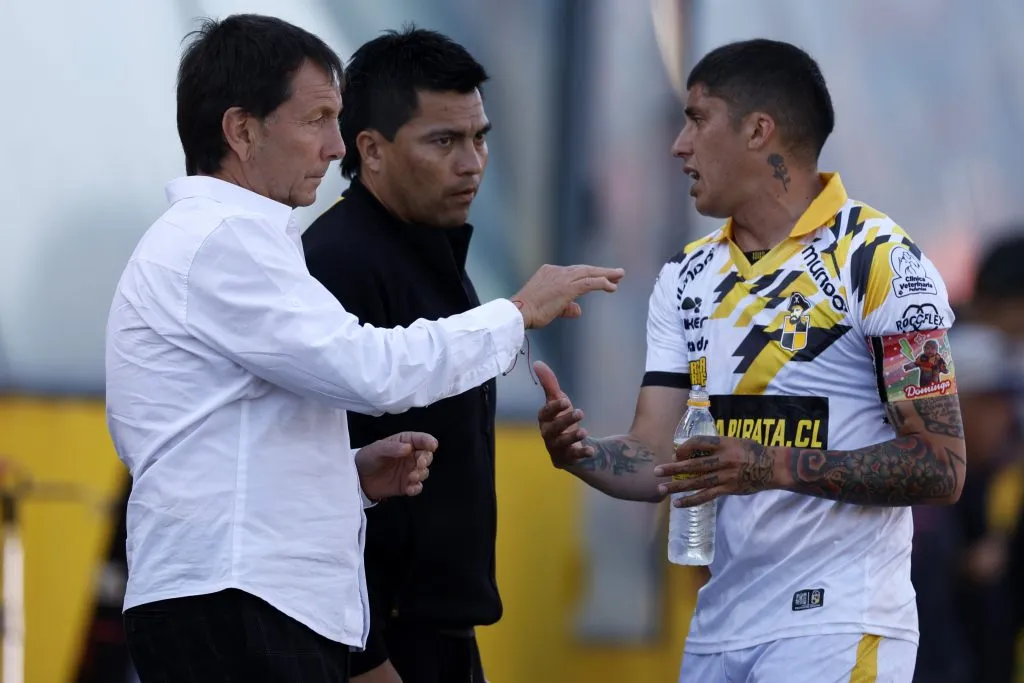 Nano Díaz y Coquimbo vencieron a la U en el Santa Laura | Photosport