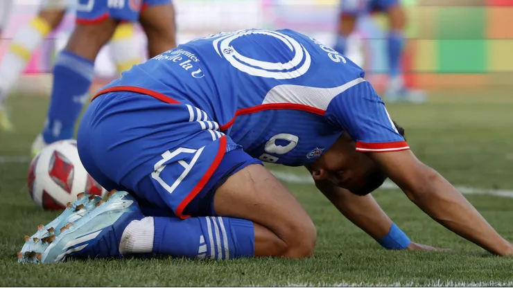 Universidad de Chile perdió varias chances para marcar y provocó la rabia de sus leyendas.