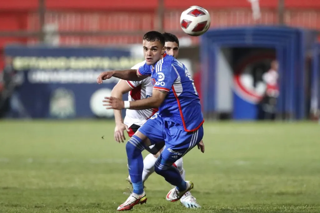 Vicente Fernández llegó a competir por el puesto con Marcelo Morales. Foto: Jonnathan Oyarzun//Photosport