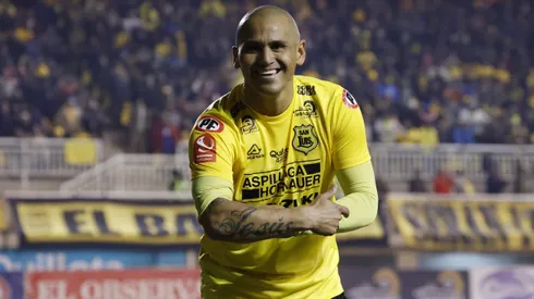 Hay Chupete para rato: Suazo renueva por un año con San Luis