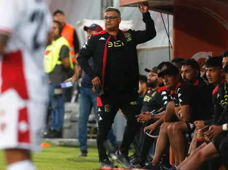 Ronald Fuentes hace potente mea culpa para seguir en Unión Española