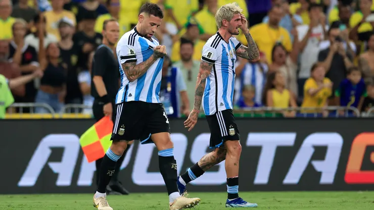 Nicolás Otamendi celebra el gol ante todo el Maracaná.