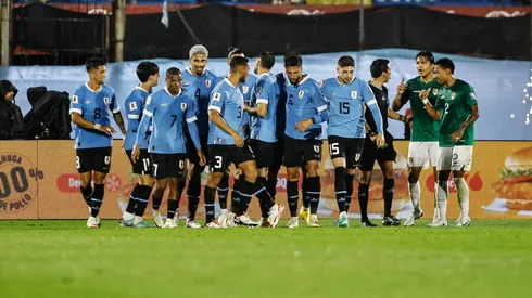 Triunfazo del Uruguay de Bielsa, aspirante a puntero, contra Bolivia.