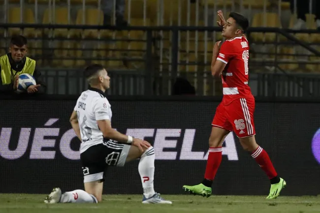 Pablo Solari le convirtió a Colo Colo en un partido amistoso jugado en Viña del Mar en 2022. (Andrés Piña/Photosport).