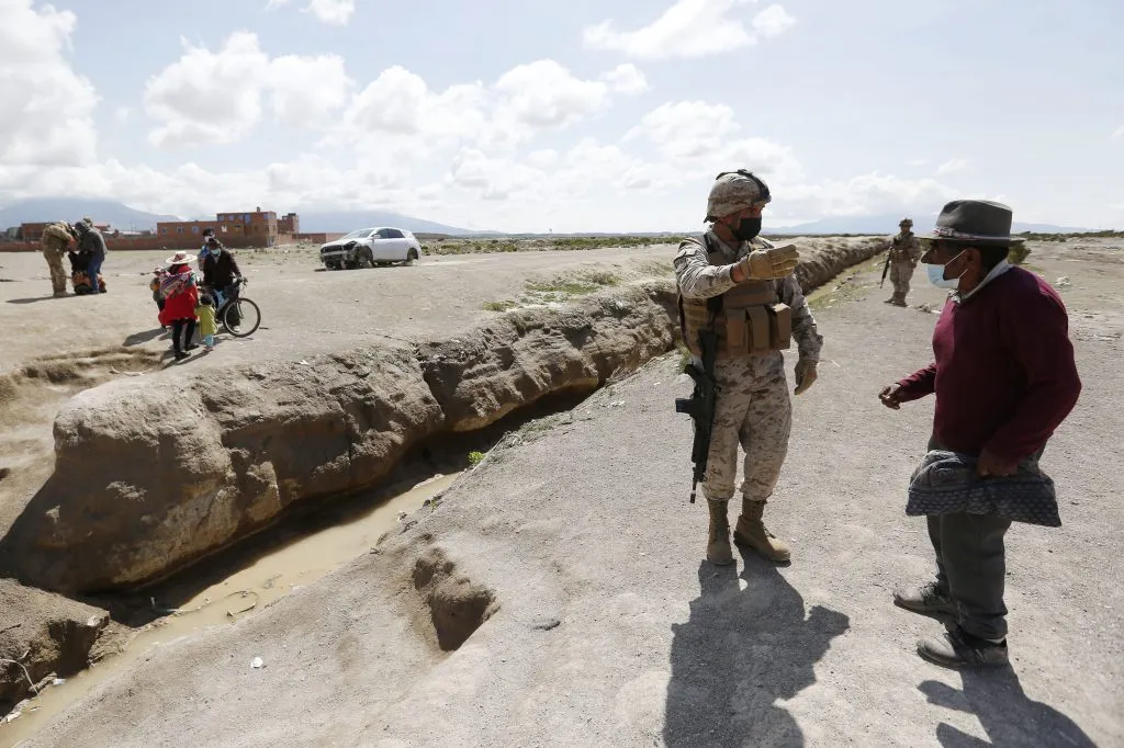 La frontera en Colchane está resguardada por militares. Imagen: Alex Diaz/Aton Chile