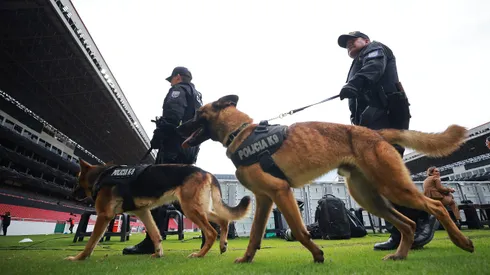 Un fuerte operativo policial espera por Chile en su visita a Ecuador.