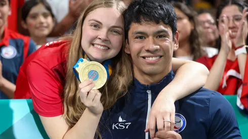 Jorge Carinao le pidió matrimonio a su pareja, Camila Schneider, tras ganar medalla de oro en el Para powerlifting.