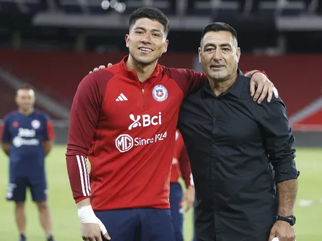 Nelson Tapia le entrega su bendición a Cortés en la Roja