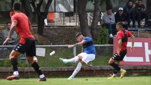 Nicolás Castillo jugó el segundo tiempo del amistoso en el que la UC cayó 5-0 ante Unión Española.