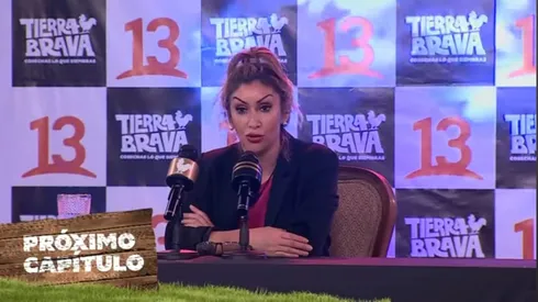 Tenso cruce entre Angélica y Guarén.