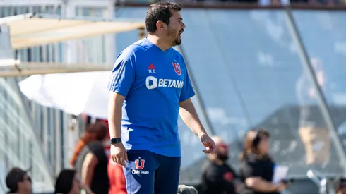 Nicolás Bravo deja la dirección técnica de U. de Chile Femenino.