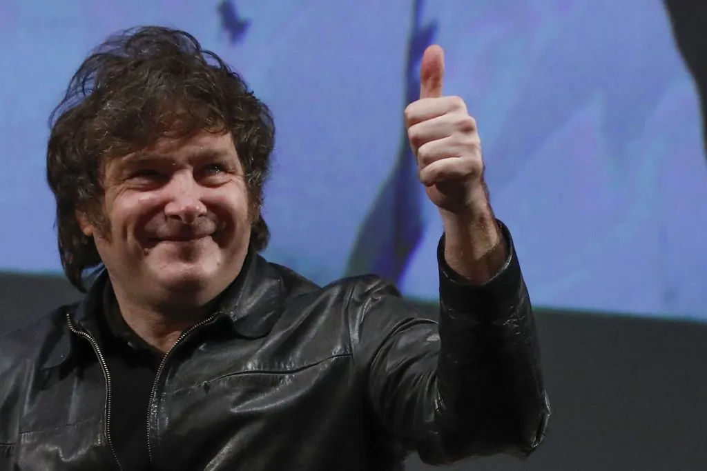 Javier Milei se quedó con estas Elecciones Presidenciales de Argentina 2023. | Foto: Aton.