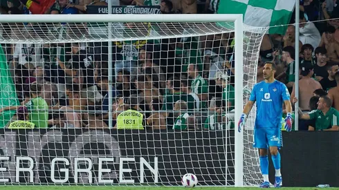 Revelan desde España que Bravo se retirará del fútbol este año