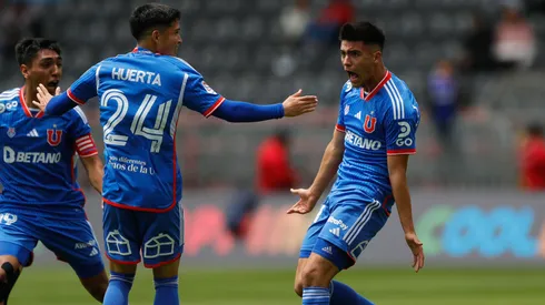 Universidad de Chile empató el duelo sobre el final y desde la tanda de penales se consagró campeón del trofeo amistoso.