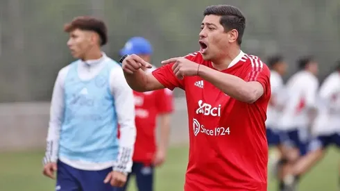 Nicolás Córdova dirigirá a Chile ante Ecuador