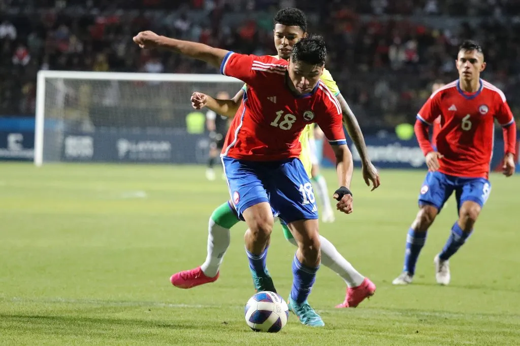 Damián Pizarro lamentablemente no pudo anotar goles en los pasados Juegos Panamericanos de Santiago 2023. ¿Podrá romper la sequía esta noche con la selección chilena? | Foto: Photosport.