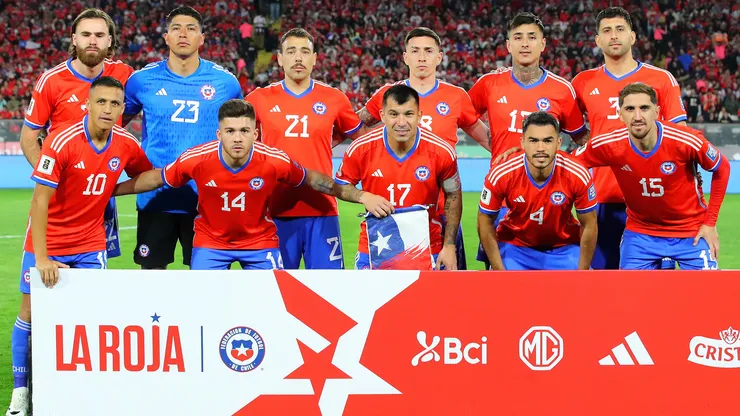 Novedad en la probable formación de Chile ante Paraguay.