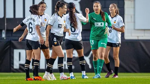 Anto Canales de luce en España como titular tras papelón administrativo de La Roja en Santiago 2023.