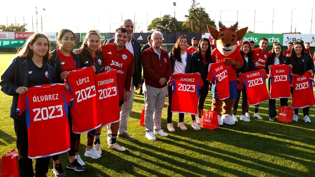 La Roja femenina también tuvo su homenaje | La Roja