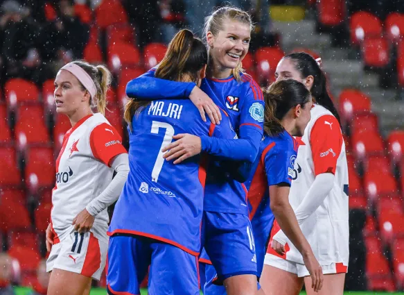 Olympique de Lyon, con Christiane Endler titular, aplastó al Slavia Praga. Foto: Comunicaciones Lyon.