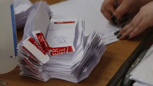 Elecciones serán el 17 de diciembre para elegir una nueva constitución,