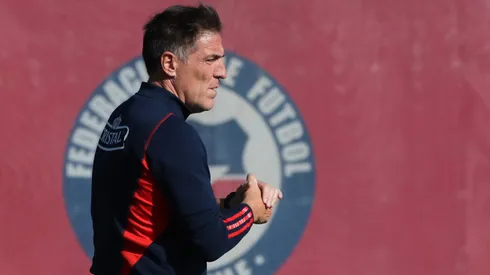 El DT de la Roja habló de lo que significa que pidan su salida