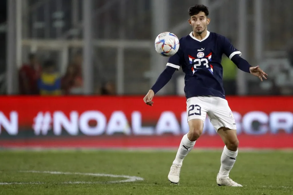 Mathias Villasanti dijo presente en el último amistoso entre Chile y Paraguay, jugando en marzo de este año y que terminó en victoria de 3-2 para la selección chilena. | Foto: Getty Images.