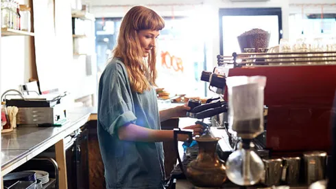 ¿Cuánto es el sueldo mínimo en Chile y cuándo sube?