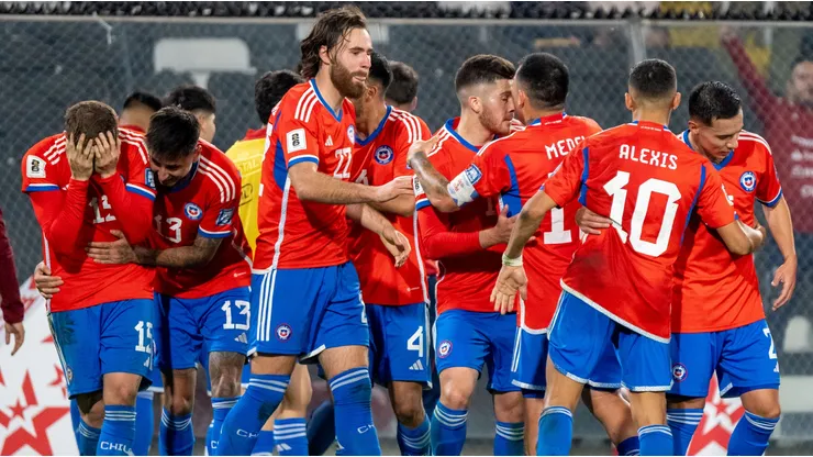 26 convocados en La Roja para duelos con Paraguay y Ecuador.