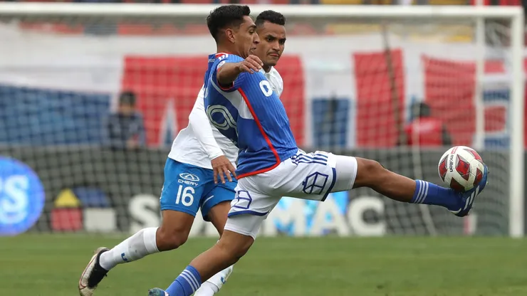 Renato Cordero fue titular en el Clásico Universitario.