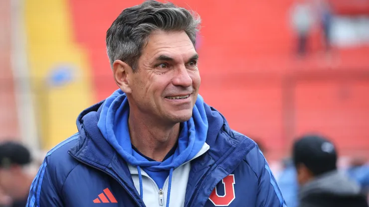 Futbol, Universidad Catolica vs Universidad de Chile Fecha 27, campeonato Nacional 2023. El entrenador de Universidad de Chile Mauricio Pellegrino es fotografiado durante el partido de primera division contra Universidad Catolica disputado en el estadio Santa Laura en Santiago, Chile 11/11/2023 Javier Salvo/Photosport Football, Universidad Catolica vs Universidad de Chile 27nd turn, 2023 National Championship. Universidad de Chilea's head coach Mauricio Pellegrino pictured during the first division match against Universidad Catolica at the Santa Laura stadium in Santiago, Chile. 11/11/2023 Javier Salvo/Photosport