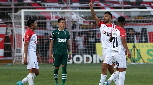 JosePablo Monreal marcó un golazo para decretar el transitorio 1-1 entre Unión San Felipe y Santiago Wanderers.