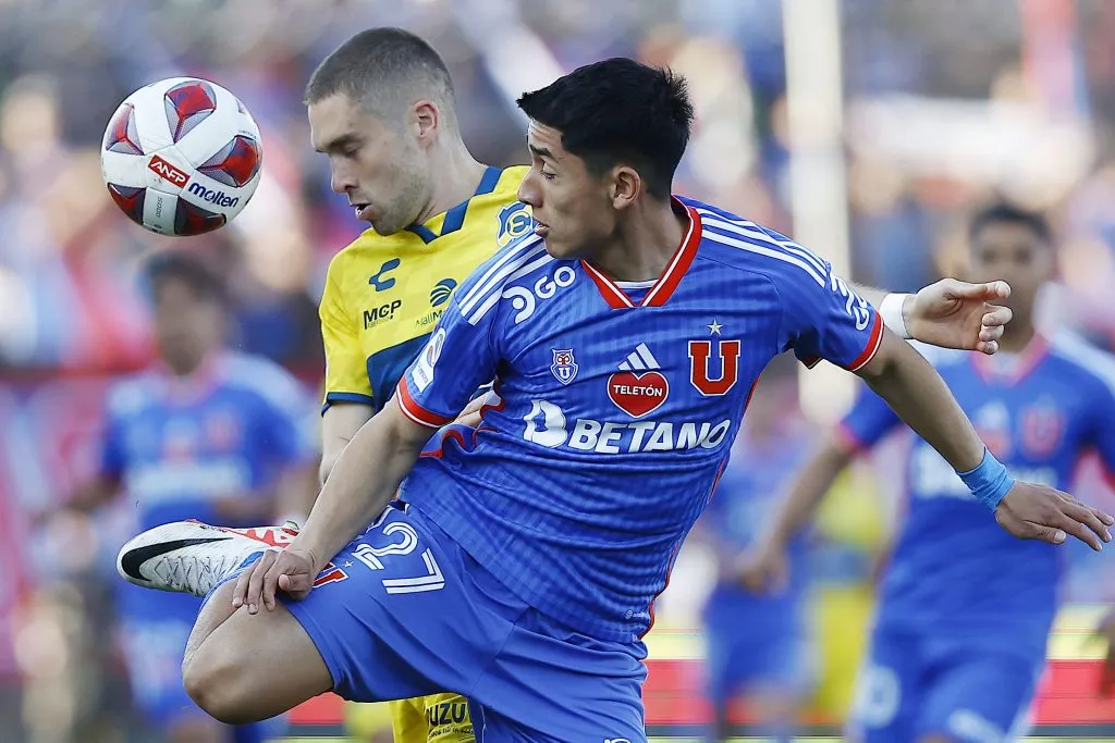 La U viene de perder contra Everton.