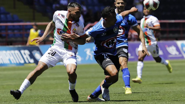 Cobresal y Huachipato luchan punto a punto por el título.