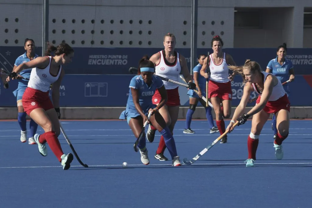 El equipo femenino de hockey césped cubano terminó sexto en estos Juegos Panamericanos de Santiago 2023. | Foto: Photosport.