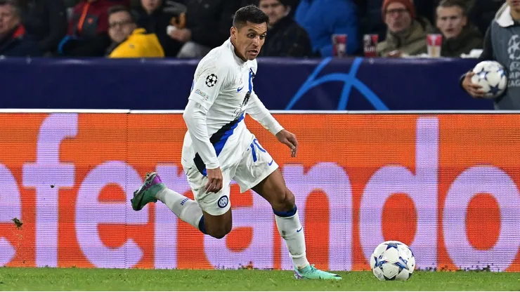 Alexis Sánchez fue titular y uno de los más peligrosos del Inter de Milán ante Salzburgo.