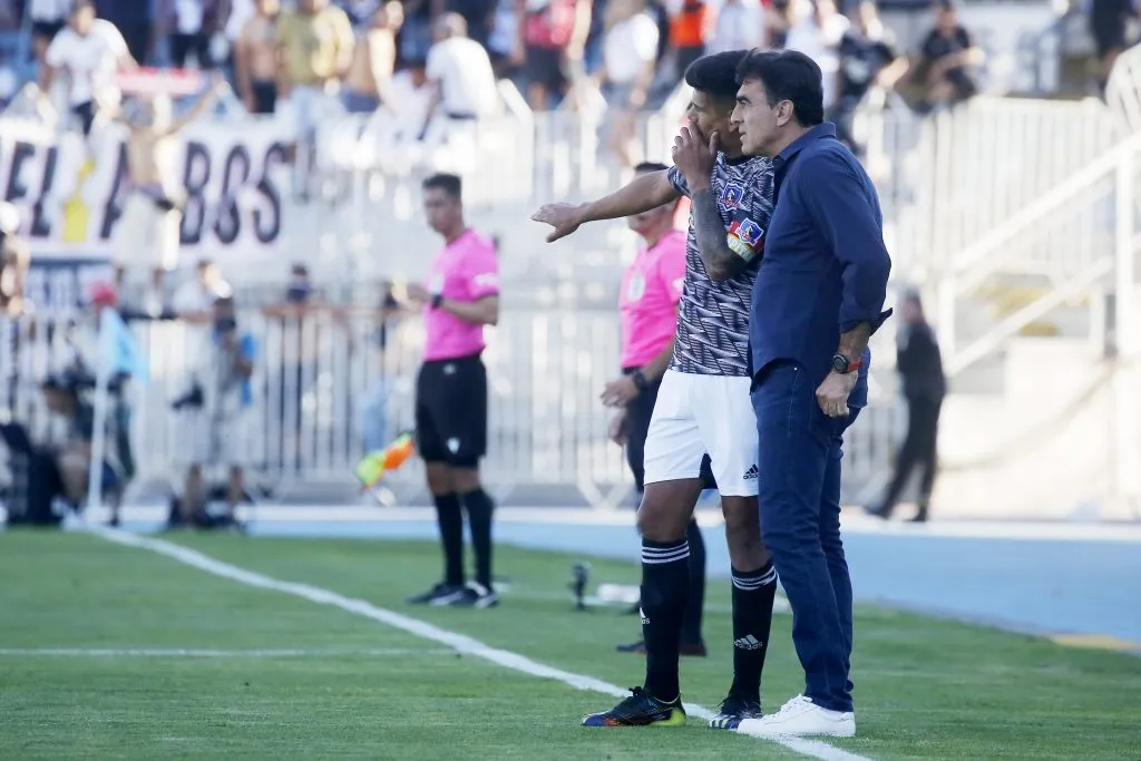 Pavez invitó a Colo Colo a ceder a Thompson. (Jonnathan Oyarzun/Photosport).