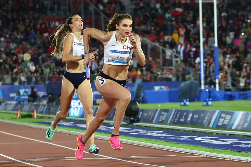 La acusación también apunta a la mamá de Martina Weil, Ximena Restrepo. (Foto de Marcelo Hernandez/Santiago 2023 via Photosport).