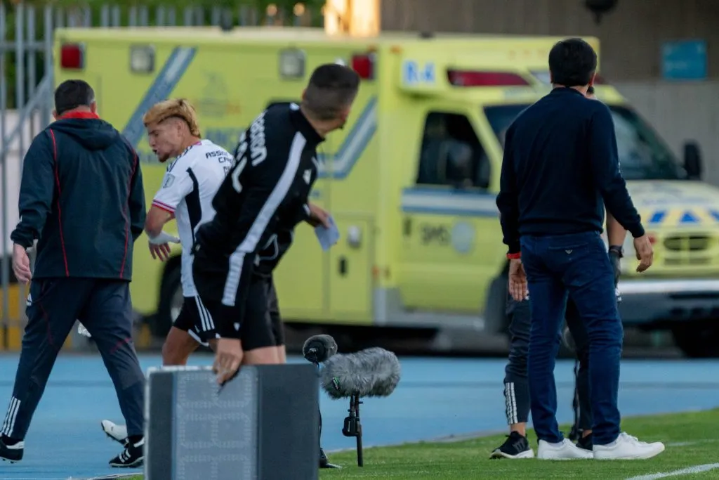 Leonardo Gil dejó clarísimo el descontento por la sustitución. (Foto: Guille Salazar).