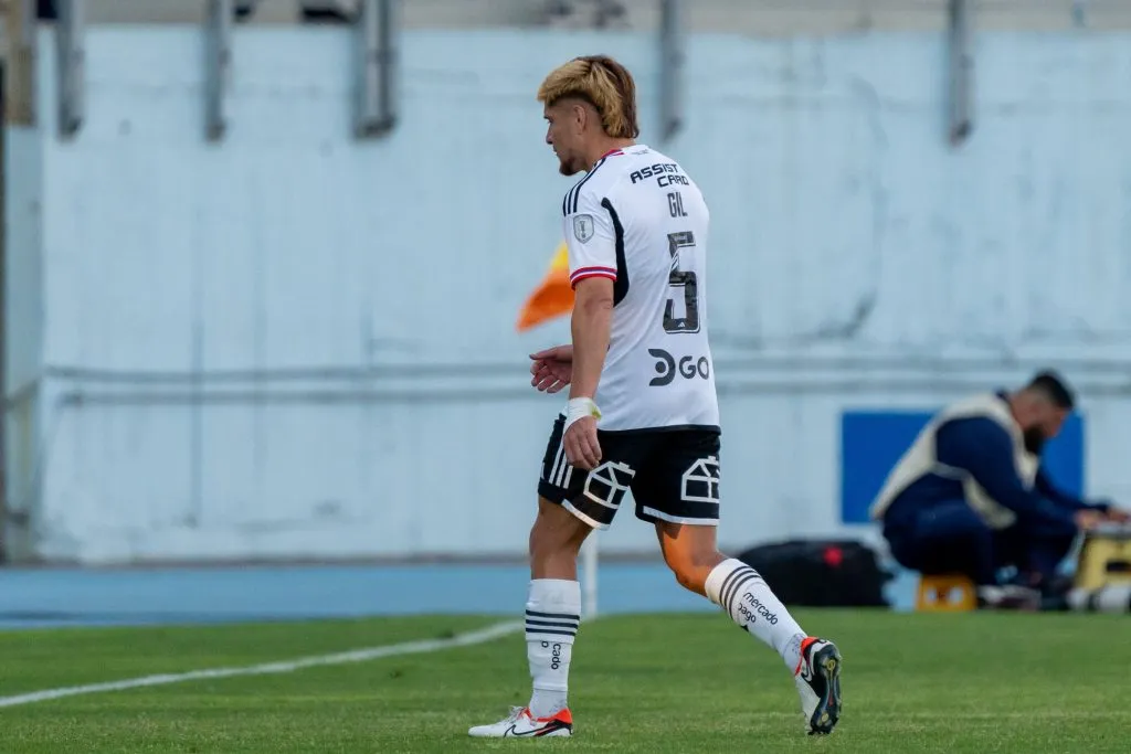Así salió Leonardo Gil en El Teniente: Colo Colo venció por 2-1 a Magallanes. (Foto: Guille Salazar).