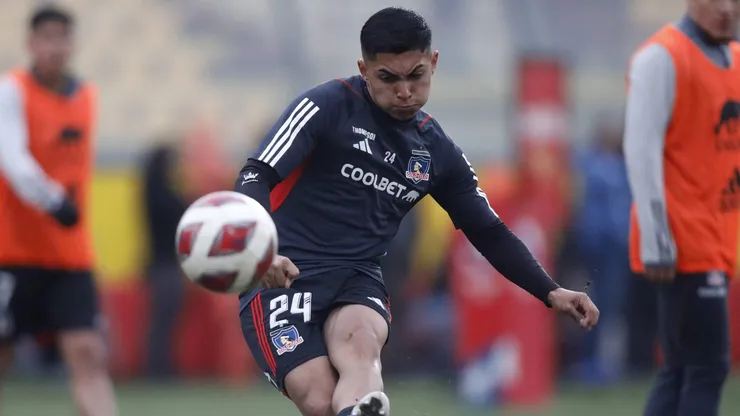 Jordhy Thompson le da un nuevo dolor de cabeza a Colo Colo