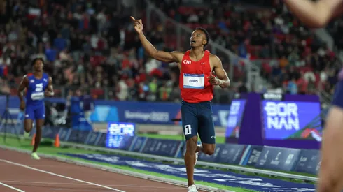 Santiago Ford cruza la meta tras los 1500 metros planos y asegura el oro para Chile