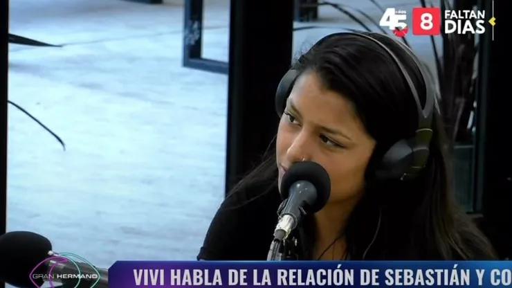 Vivi opina de relación entre Coni y Seba.