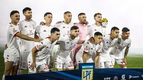 Huracán tendrá a dos chilenos en su visita a River Plate.