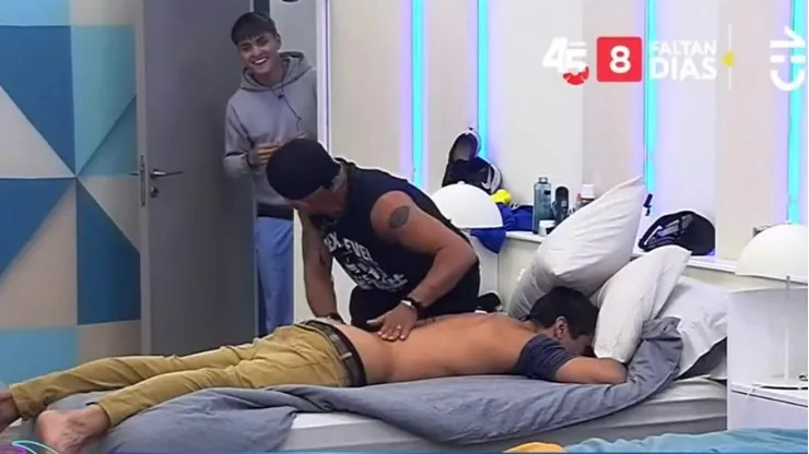 Seba y Pancho son pillados en coqueto masaje por Gran Hermano