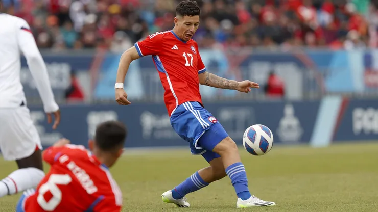 César Pérez fue quien marcó la pauta del equipo de Chile: jugó un mal primer tiempo y un muy buen complemento.