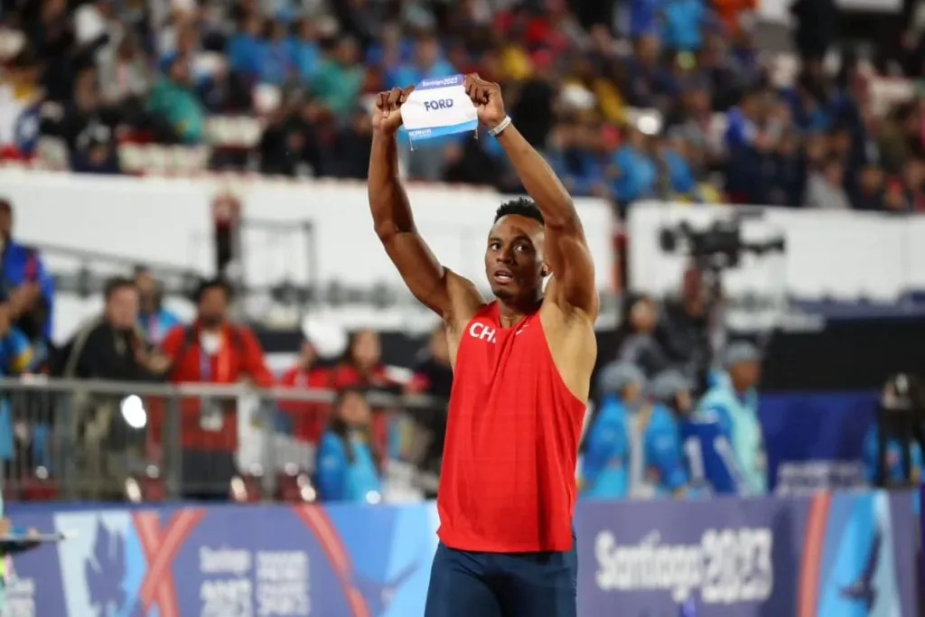 Santiago Ford hizo vibrar al Estadio Nacional. Imagen: IND.