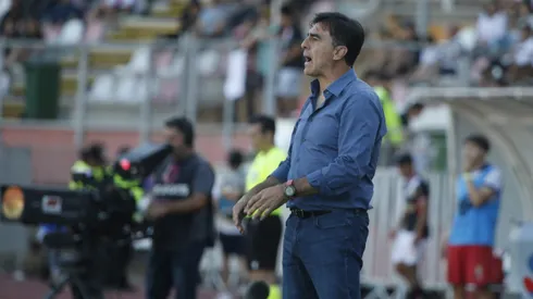 Gustavo Quinteros busca mejorar el rendimiento de Vélez Sarsfield.