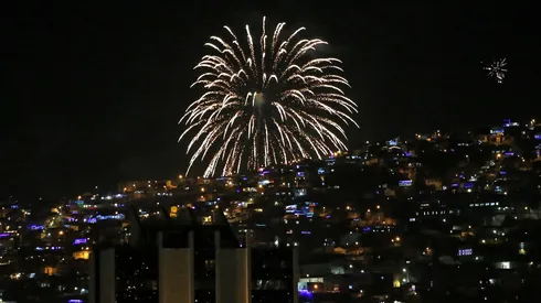 Fuegos artificiales en Valparaiso (2021)