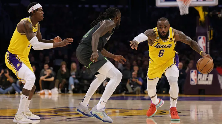 King James y compañía cosechan una marca de 17 - 15.